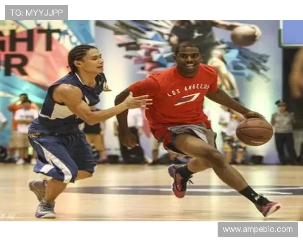 吴悠挑战科比篮球技巧大比拼精彩瞬间回顾与分析