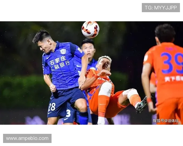 武汉与河北石家庄的较量谁能笑到最后两地足球激情碰撞引发关注