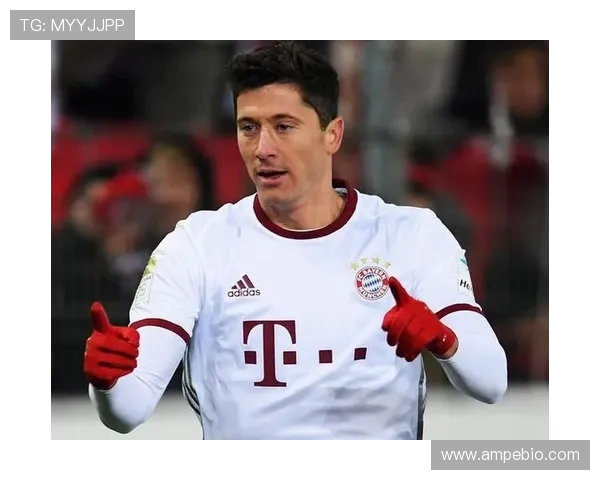 莱万重返德甲挑战旧主拜仁球迷怒斥其忘恩负义行为