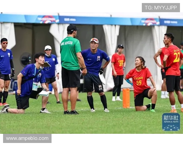 成都飞盘队在攀岩联赛中以91分稳居积分榜首位