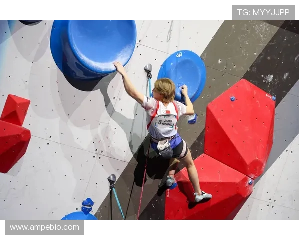 杭州攀岩队在攀岩节奏排行榜中荣获第五名展现实力与潜力